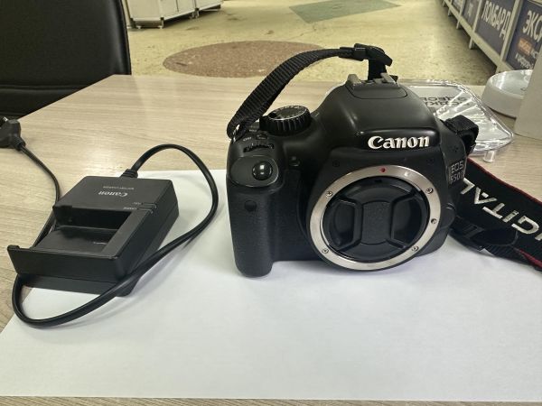 Купить Canon EOS 550D body с СЗУ в Иркутск за 6199 руб.