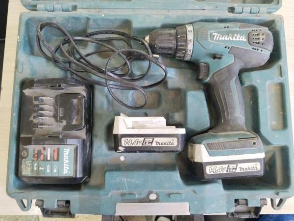 Купить Makita DF347D с СЗУ в Иркутск за 3700 руб.