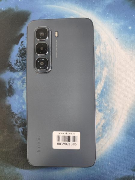 Купить Infinix Hot 50 Pro 8/256GB (X6881) Duos в Иркутск за 9300 руб.