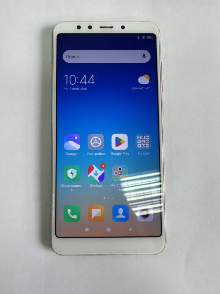 Купить Xiaomi Redmi 5 3/32GB (MDG1) Duos в Иркутск за 1700 руб.