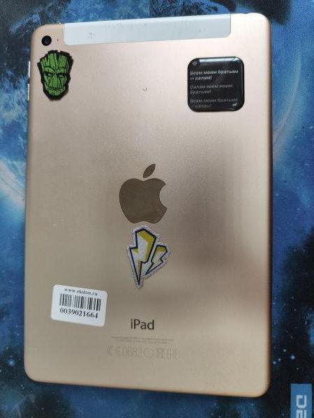 Купить Apple iPad mini 4 2015 32GB (A1550) (с SIM) в Иркутск за 6500 руб.