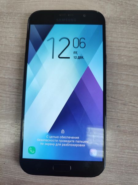 Купить Samsung Galaxy A7 2017 3/32GB (A720F) Duos в Иркутск за 1800 руб.