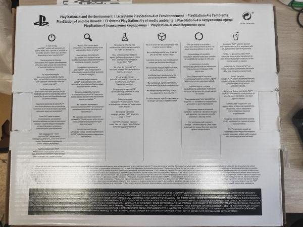 Купить Sony PlayStation 4 Slim 500GB (CUH-2008A) в Иркутск за 16700 руб.