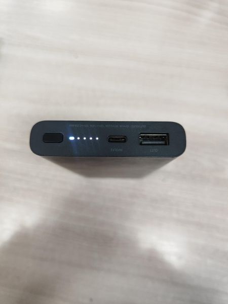 Купить Xiaomi 10W Wireless Power Bank 10000 (WPB15PDZM) в Иркутск за 1100 руб.