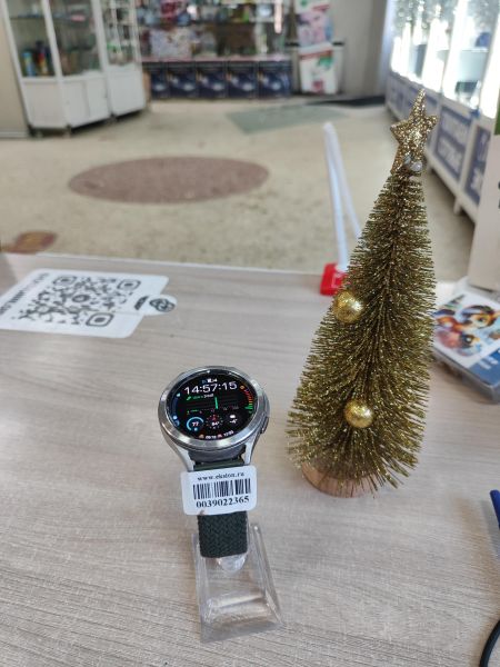 Купить Samsung Galaxy Watch 4 Classic (SM-R890/N) с СЗУ в Иркутск за 4100 руб.