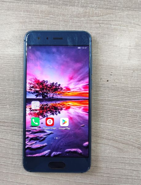 Купить Honor 9 4/64GB (STF-L09) Duos в Иркутск за 1800 руб.