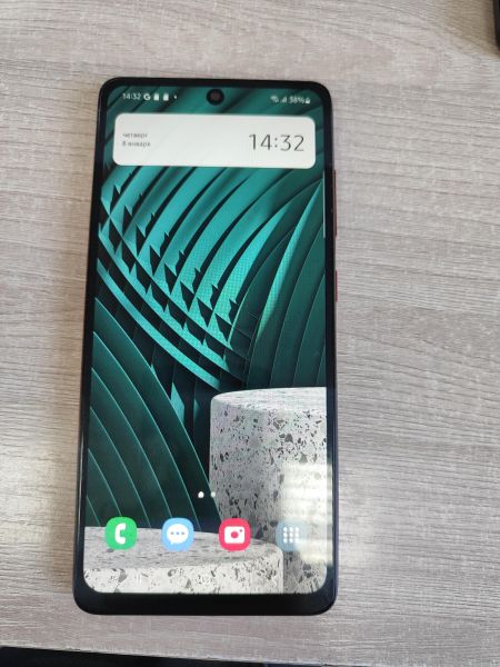 Купить Samsung Galaxy A51 4/64GB (A515F) Duos в Иркутск за 4700 руб.