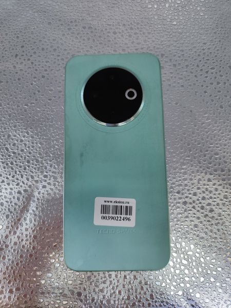 Купить TECNO Spark 30C 4/128GB (KL5n) Duos в Иркутск за 4800 руб.
