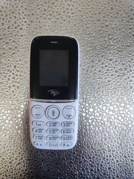 Купить Itel IT2320 Duos в Иркутск за 800 руб.