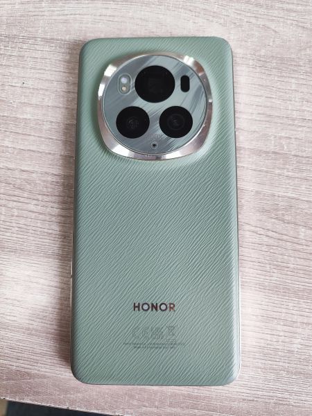 Купить Honor Magic 6 Pro 12/512GB (BVL-N49) Duos в Иркутск за 39400 руб.