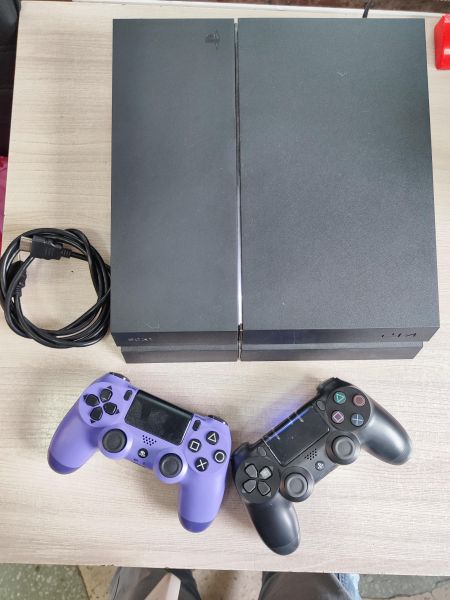 игровая приставка Sony PlayStation 4 500GB (CUH-1106A) в Иркутск