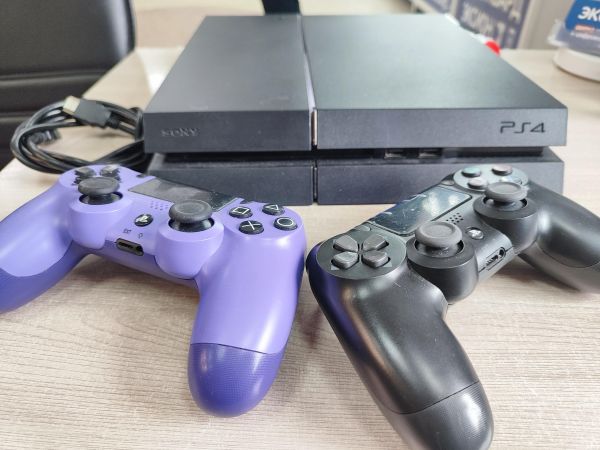 игровая приставка Sony PlayStation 4 500GB (CUH-1106A) в Иркутск