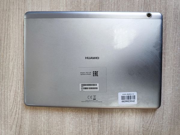 Купить Huawei MediaPad T3 10 LTE 16GB (AGS-L09)  (с SIM) в Иркутск за 1000 руб.