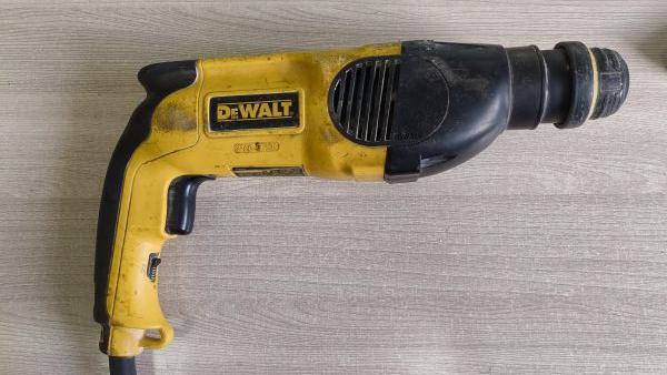 перфоратор сетевой DeWALT D25123K (D25123-QS) в Иркутск