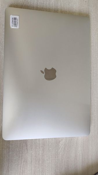 ноутбук Apple MacBook Pro 13 2017 8/256GB (A1706) в Иркутск