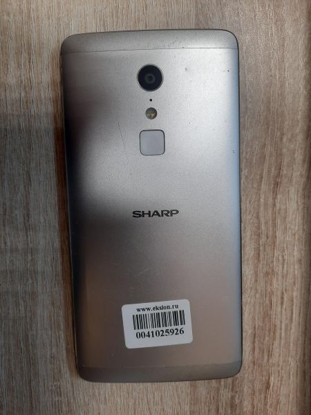Купить Sharp Z2 4/32GB (FS8002) Duos в Иркутск за 1399 руб.