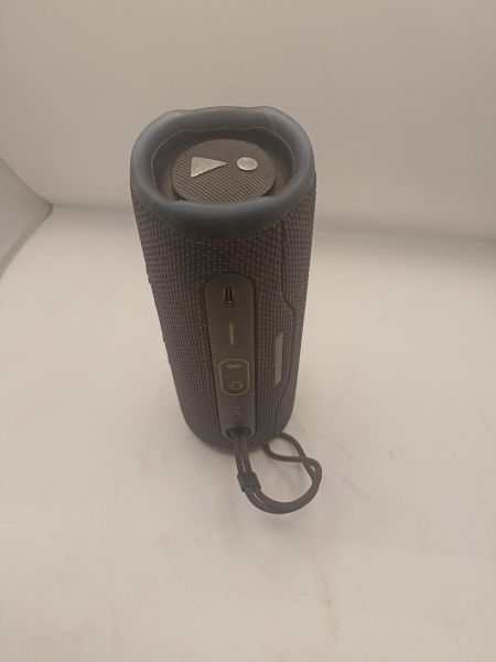 Купить JBL Flip 6 в Иркутск за 3799 руб.