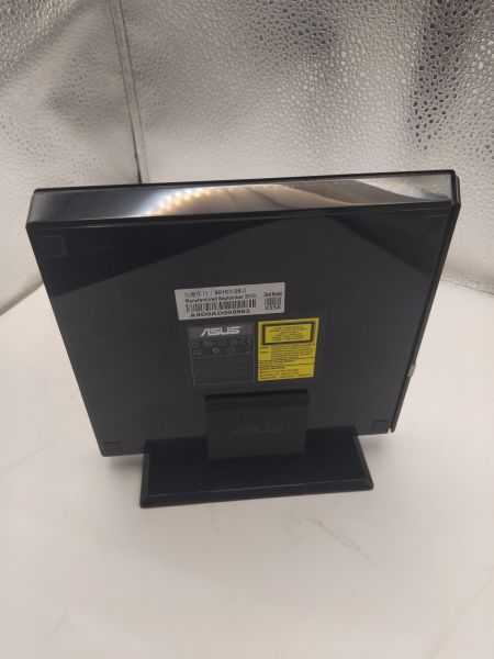 Купить ASUS SDRW-08D2S-U в Иркутск за 500 руб.