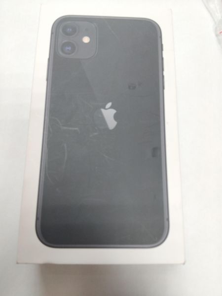 Купить Apple iPhone 11 64GB в Иркутск за 15700 руб.
