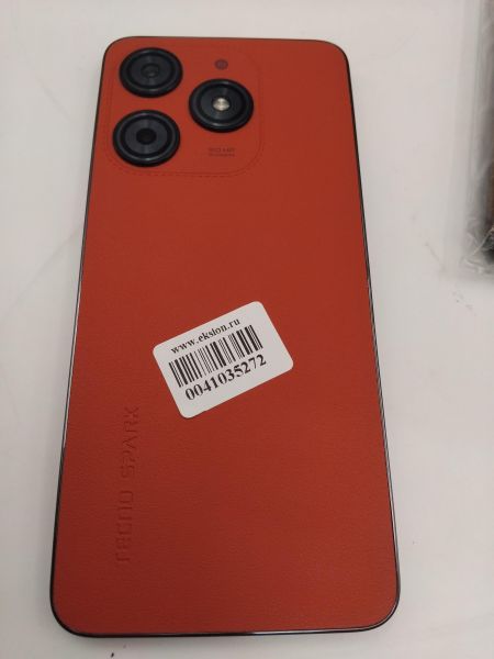 Купить TECNO Spark 10 8/128GB (KI5q) Duos в Иркутск за 5650 руб.