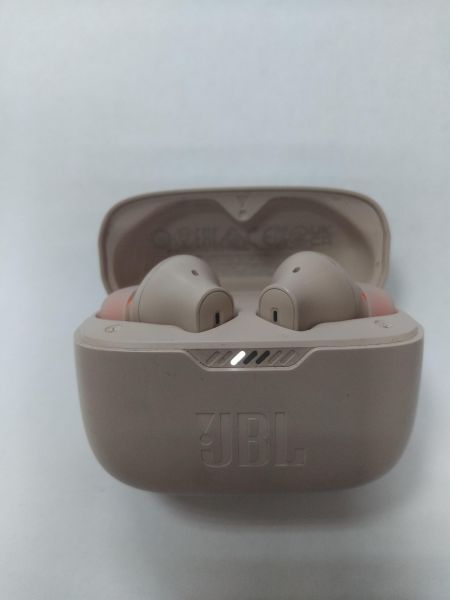 Купить JBL Tune 230NC (T230NC) в Иркутск за 1600 руб.