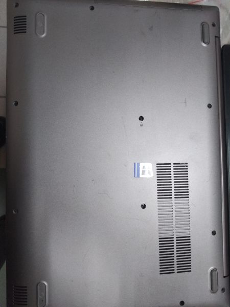 ноутбук Lenovo без модели (15,6/1920x1080/i5-8250U/RAM 6GB/MX150/1TB HDD) в Иркутск