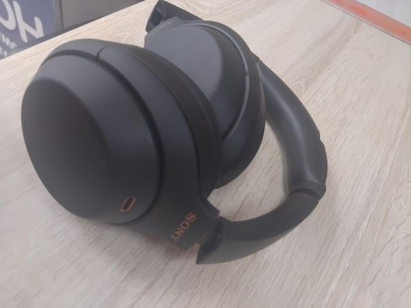 беспроводные наушники Sony WH-1000XM4 в Иркутск