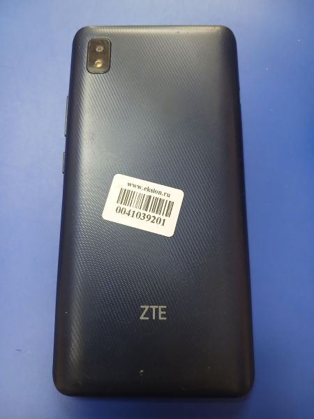 сотовый телефон ZTE Blade L210 Duos в Иркутск