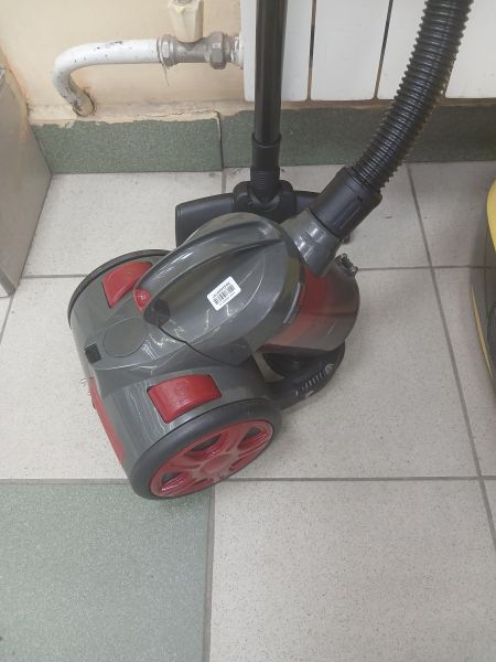 напольный пылесос Blackton Bt VC1802B в Иркутск