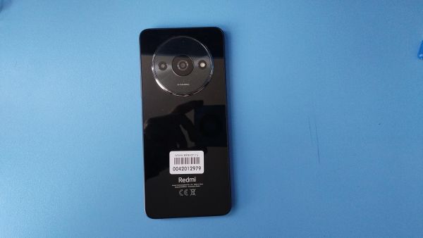 Купить Xiaomi Redmi A3 3/64GB (23129RN51X) Duos в Иркутск за 5399 руб.