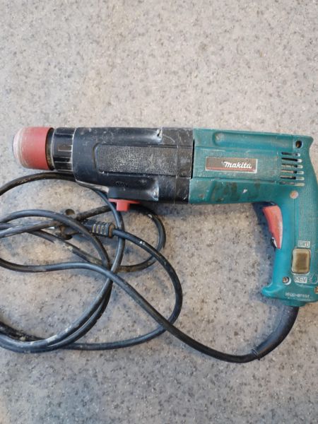 Купить Makita HR2400 в Иркутск за 3399 руб.