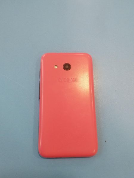 Купить Alcatel 4034D Pixi 4 Duos в Иркутск за 999 руб.