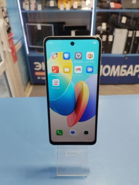 Купить TECNO Spark Go 2024 4/64GB (BG6) Duos в Иркутск за 4749 руб.