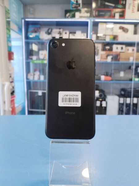 Купить Apple iPhone 7 128GB в Иркутск за 6399 руб.