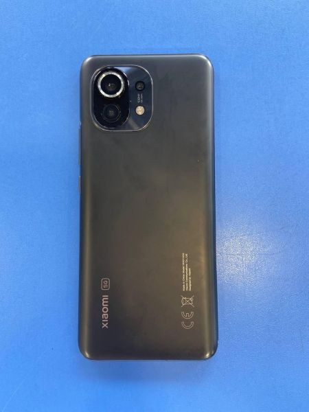 Купить Xiaomi Mi 11 8/256GB (M2011K2G) Duos в Иркутск за 18100 руб.