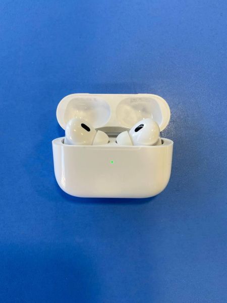 Купить Apple AirPods Pro 2 (как оригинал) (A2931, A2698, A2699, A3047, A3048, A3049) в Иркутск за 5000 руб.
