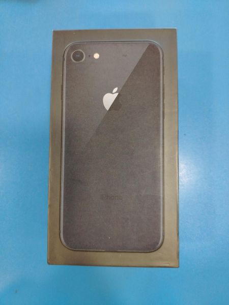 Купить Apple iPhone 8 64GB в Иркутск за 5650 руб.