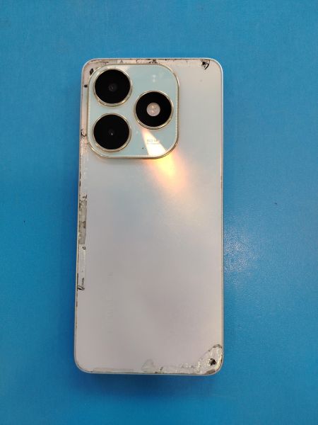 Купить TECNO Spark 20 8/256GB (KJ5n) Duos в Иркутск за 3250 руб.