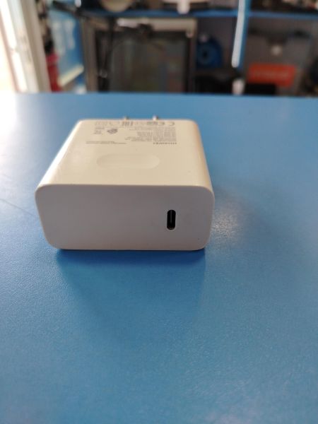 Купить Huawei HW-20032SEPO 65W в Иркутск за 500 руб.