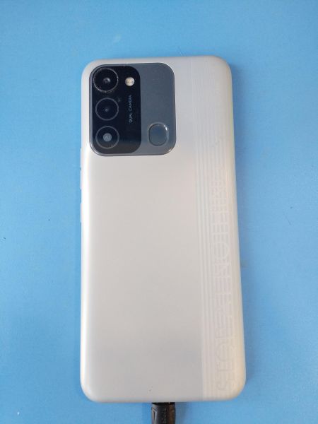 Купить TECNO Spark 8C (KG5n) Duos в Иркутск за 1900 руб.