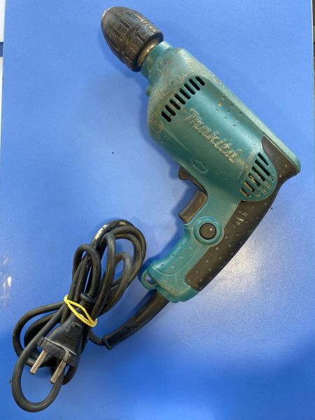 Купить Makita 6413 в Иркутск за 2000 руб.