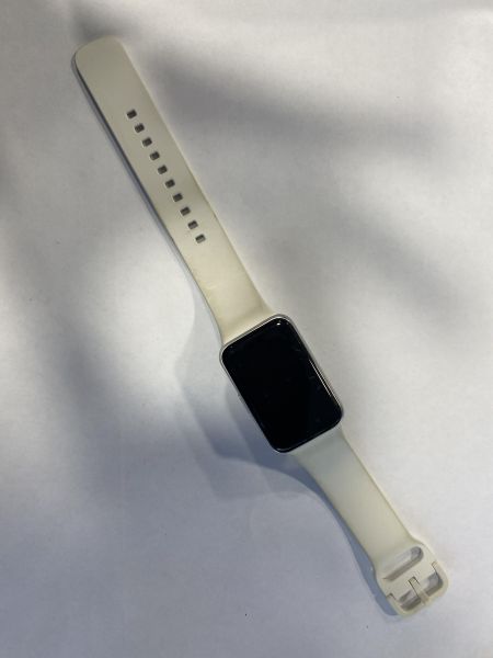 Купить Samsung Galaxy Fit 3 (SM-R390) с СЗУ в Иркутск за 1600 руб.