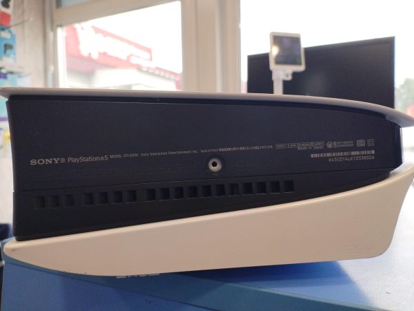 Купить Sony PlayStation 5 Slim 1TB (CFI-2000A) в Иркутск за 38650 руб.