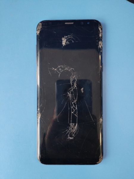 Купить Samsung Galaxy S8+ 6/128GB (G955FD) Duos в Иркутск за 2100 руб.
