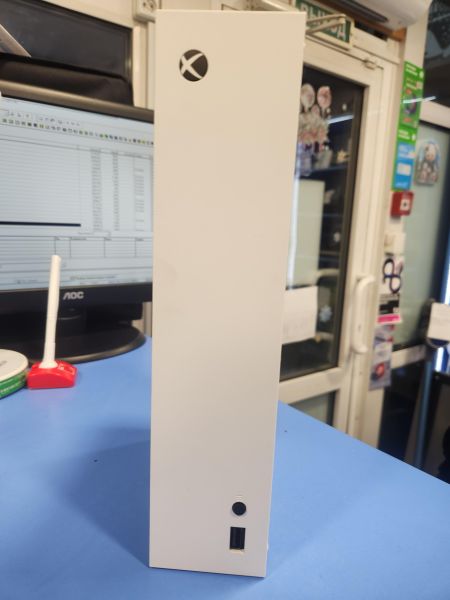 Купить Microsoft Xbox Series S 1TB в Иркутск за 27200 руб.