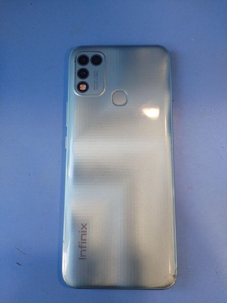 Купить Infinix Hot 10 Play 4/64GB (X688B) Duos в Иркутск за 4100 руб.