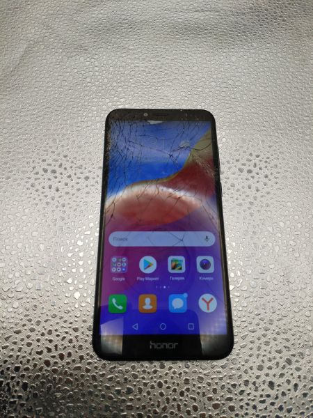 Купить Honor 7C 3/32GB (AUM-L41) Duos в Иркутск за 800 руб.