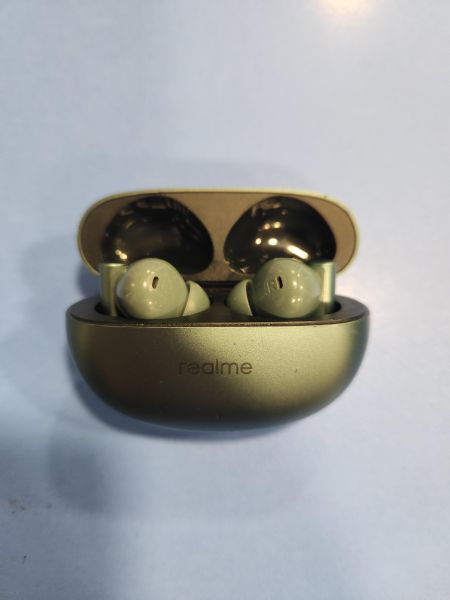 Купить Realme Buds Air 6 (RMA2402) в Иркутск за 3200 руб.