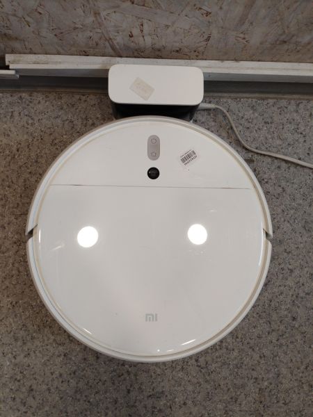 Купить Xiaomi Mi Robot Vacuum Mop (STYTJ01ZHM) с СЗУ в Иркутск за 2600 руб.