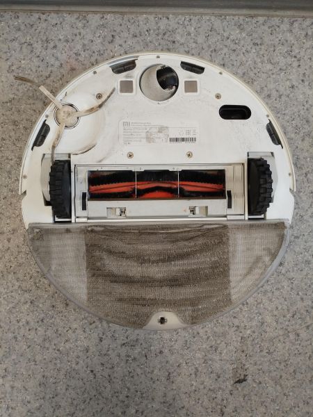 Купить Xiaomi Mi Robot Vacuum Mop (STYTJ01ZHM) с СЗУ в Иркутск за 2600 руб.